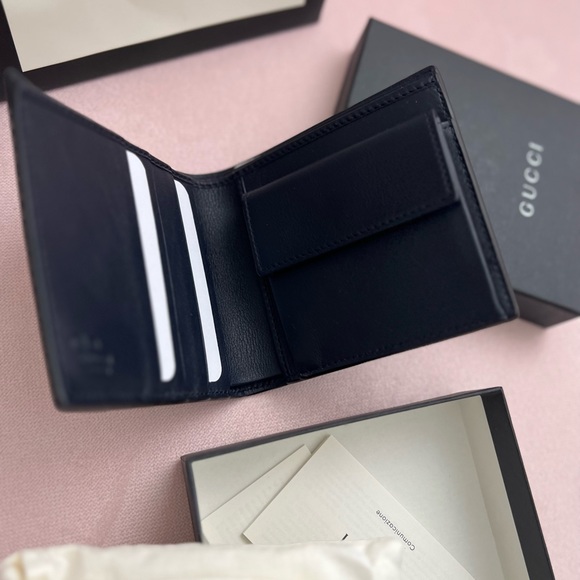 Gucci brand new men wallet with box - Picture 4 of 4